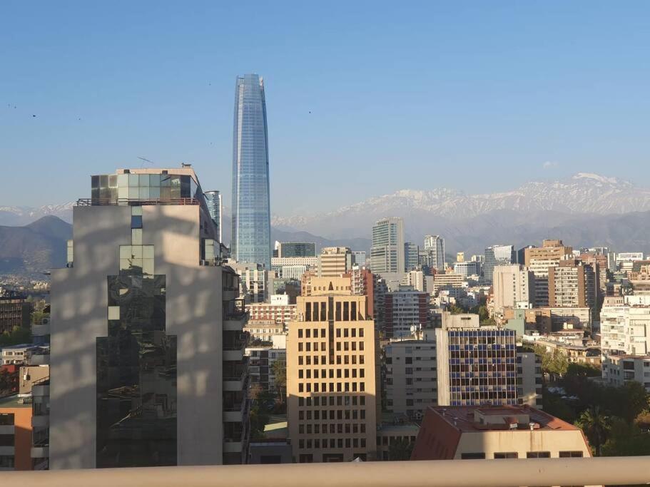 Providencia A Pasos Del Metro Pedro De Valdivia Apartment Сантяго Екстериор снимка